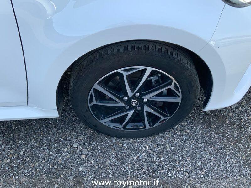 Toyota Yaris 4ª serie 1.5 Hybrid 5 porte Trend