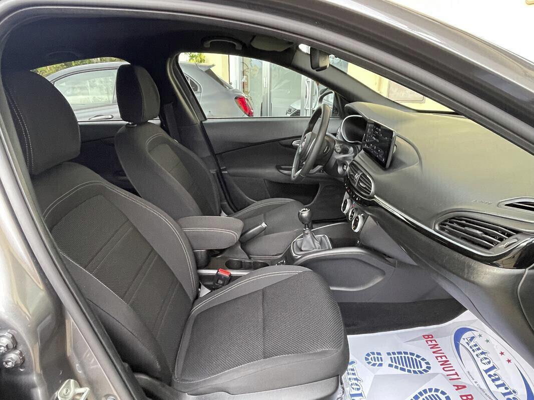 Fiat Tipo II 2021 1.6 mjt 130CV Sport pak Black (Cerchi 18 - Fari a Technology led -Quadro digitale)
