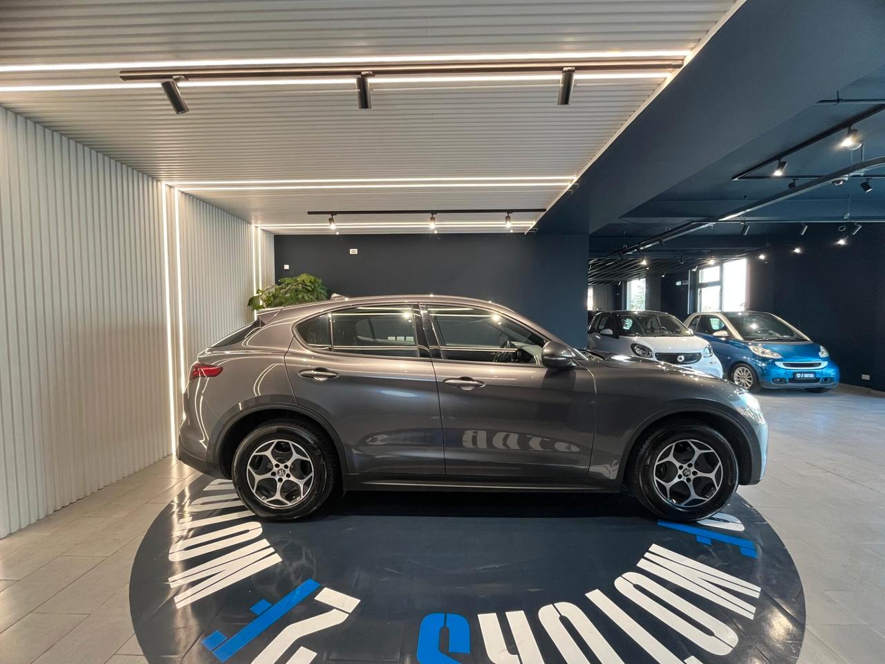 Alfa Romeo Stelvio 2.2 Turbodiesel 160 CV AT8 RWD Business
