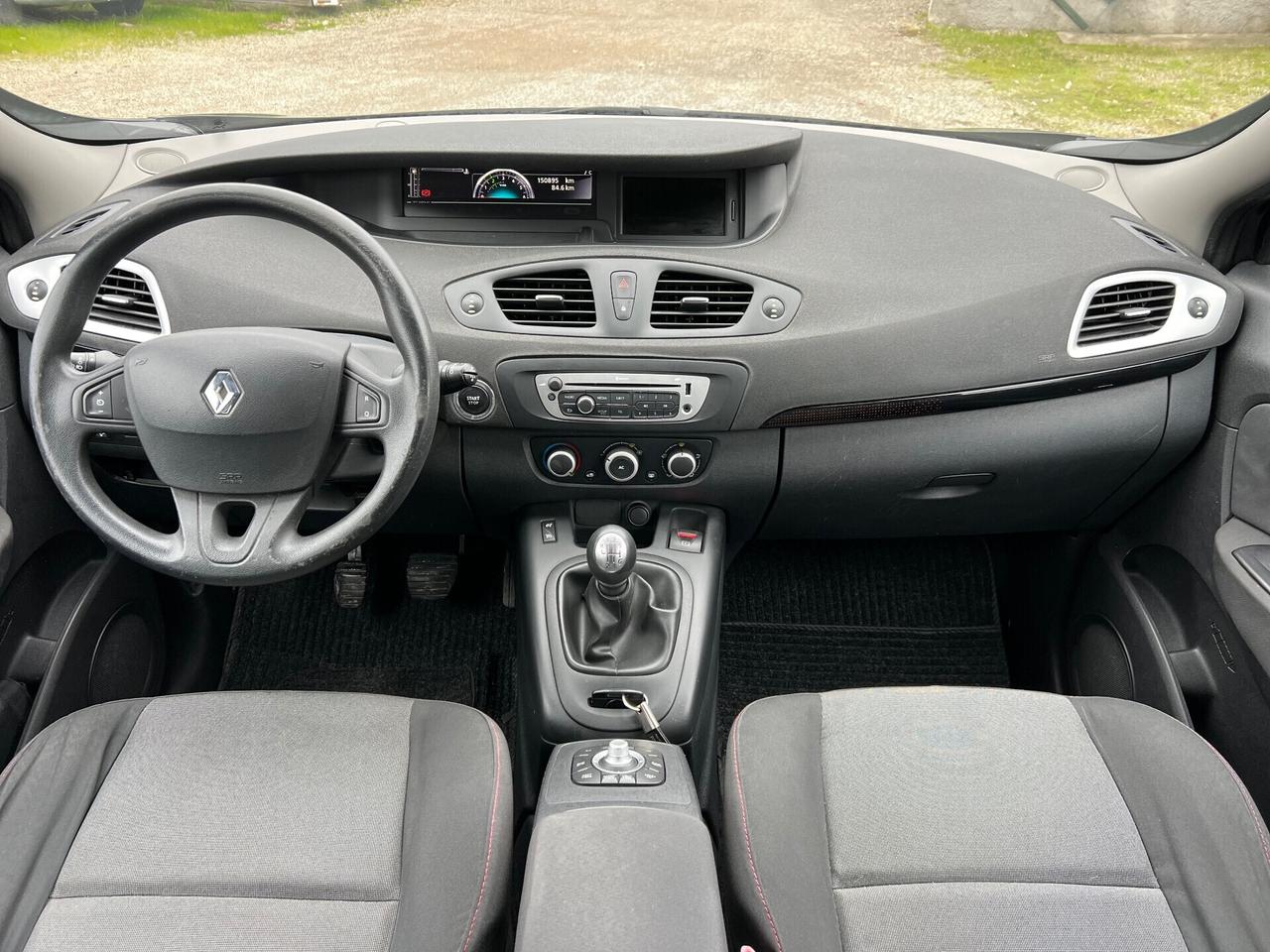 Scénic 1.5 dCi 110CV S&S Bose