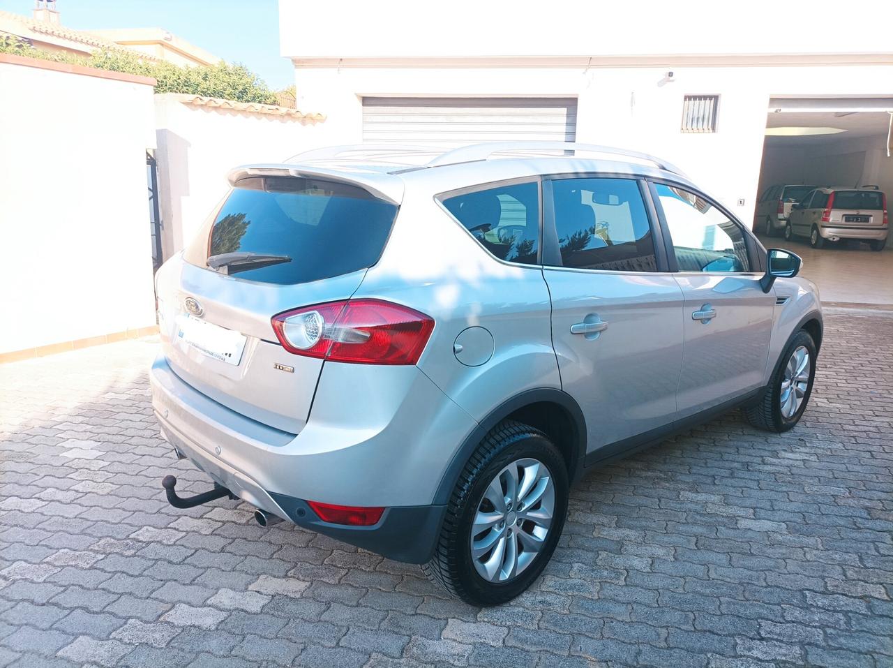 Ford Kuga Kuga+ 2.0 TDCi 136 CV 2WD DPF