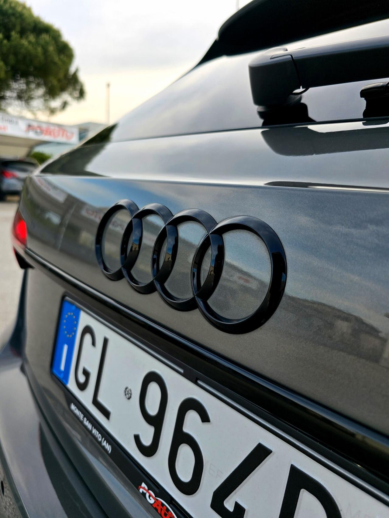Audi A4 Avant 30 2.0 tdi mhev S Line edition 136cv s-tronic