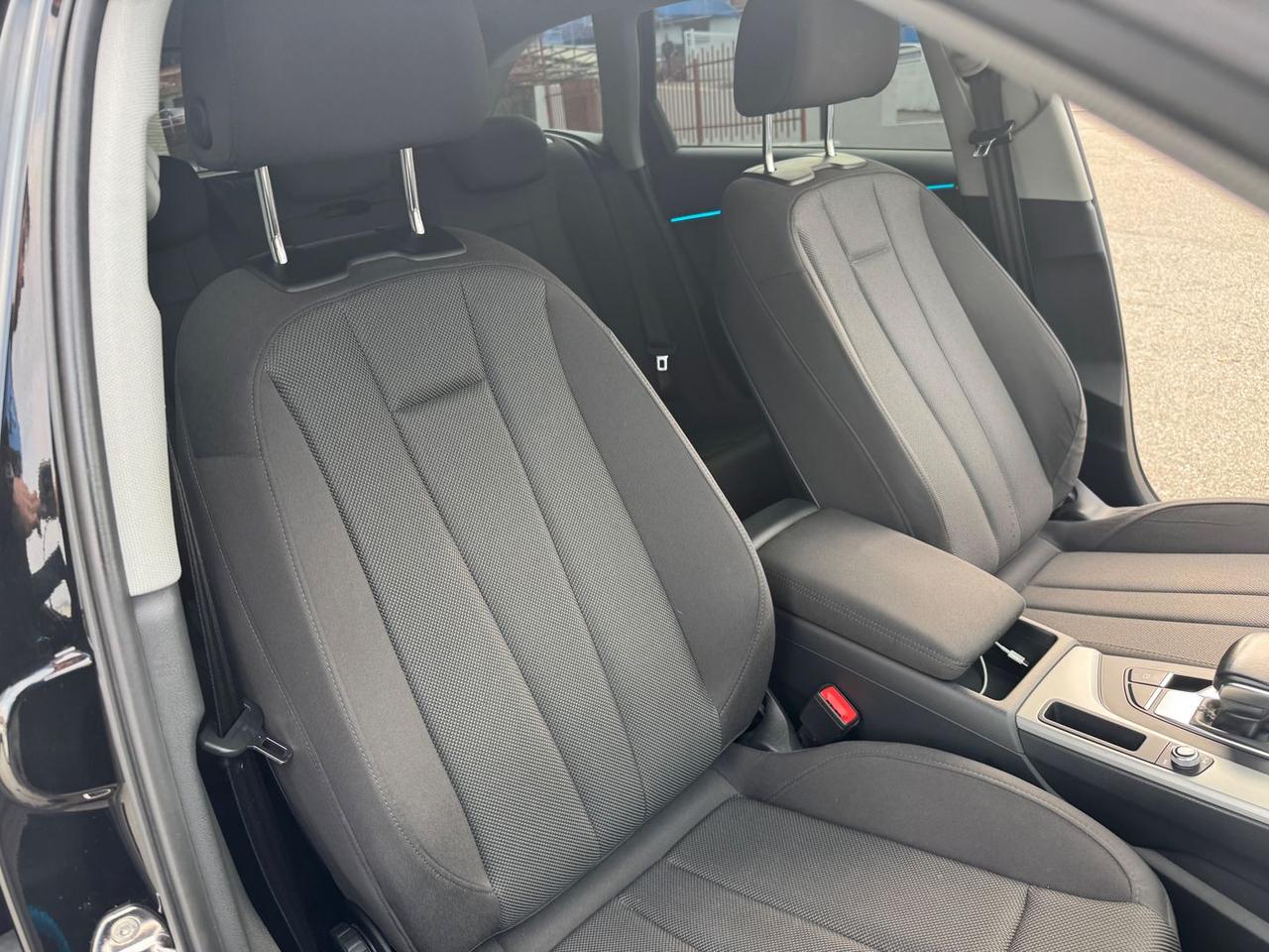 Audi A4 Business Advanced 2.0 40 TDI *PROMO #7349