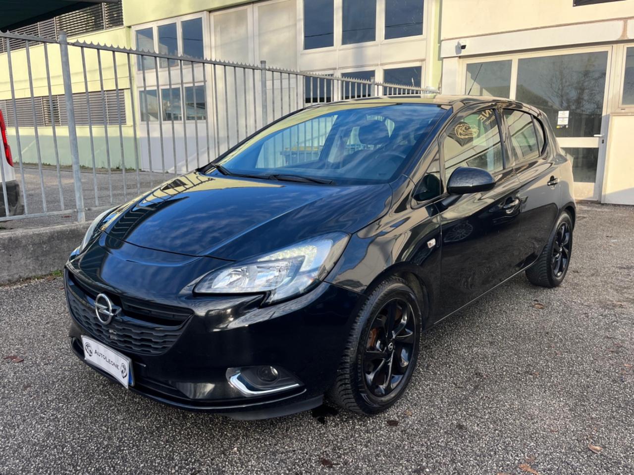 Opel Corsa 1.2 69cv 5 p. BLACK PACK OK NEOPATENTATI