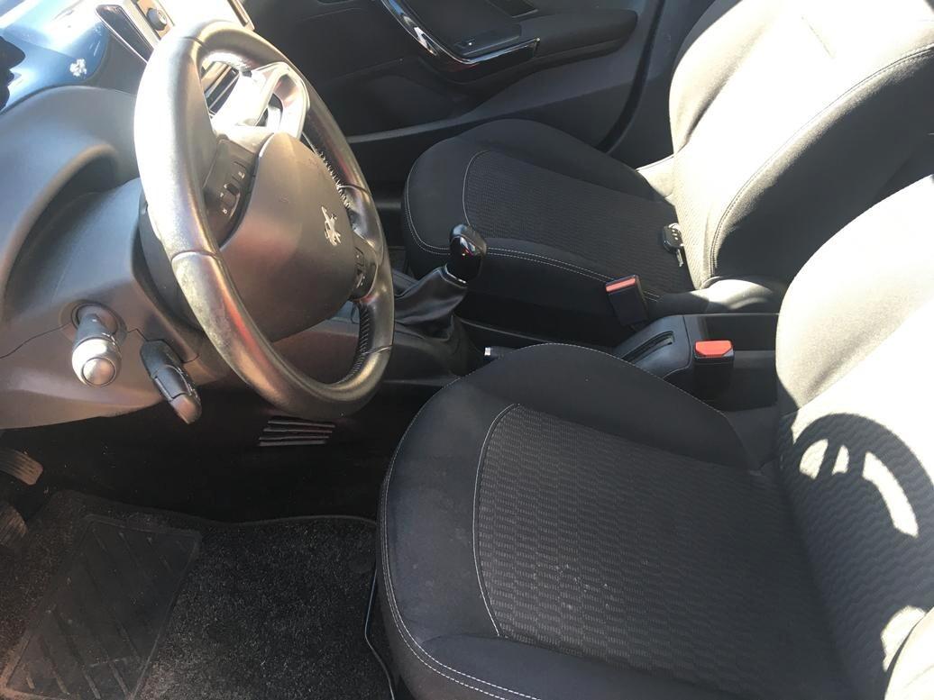 Peugeot 208 BlueHDi 75 5 porte Allure