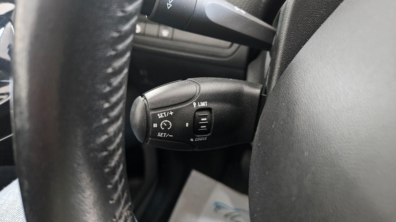 Peugeot 208 BlueHDi 100 S&S 5 porte Allure