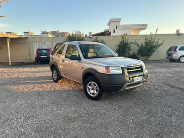 Land Rover Freelander 2.0 TD cat 3p. Hardback