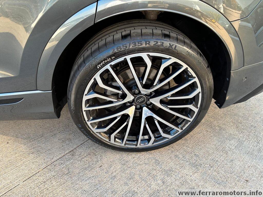 Audi Q8 TDI S line edition 2024 iva esposta a 839 euro al mese