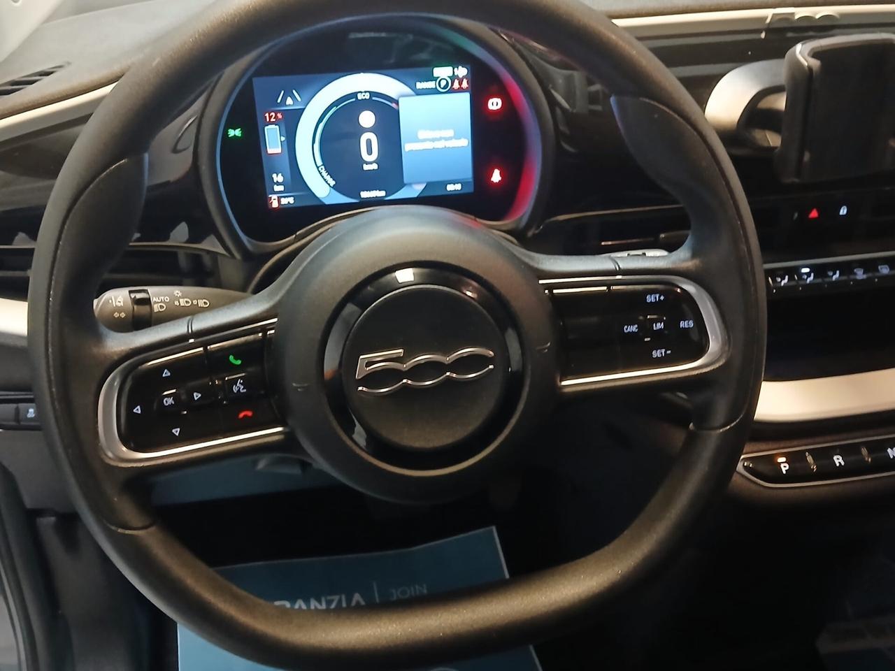 Fiat 500 500e Berlina 42 kWh La Prima
