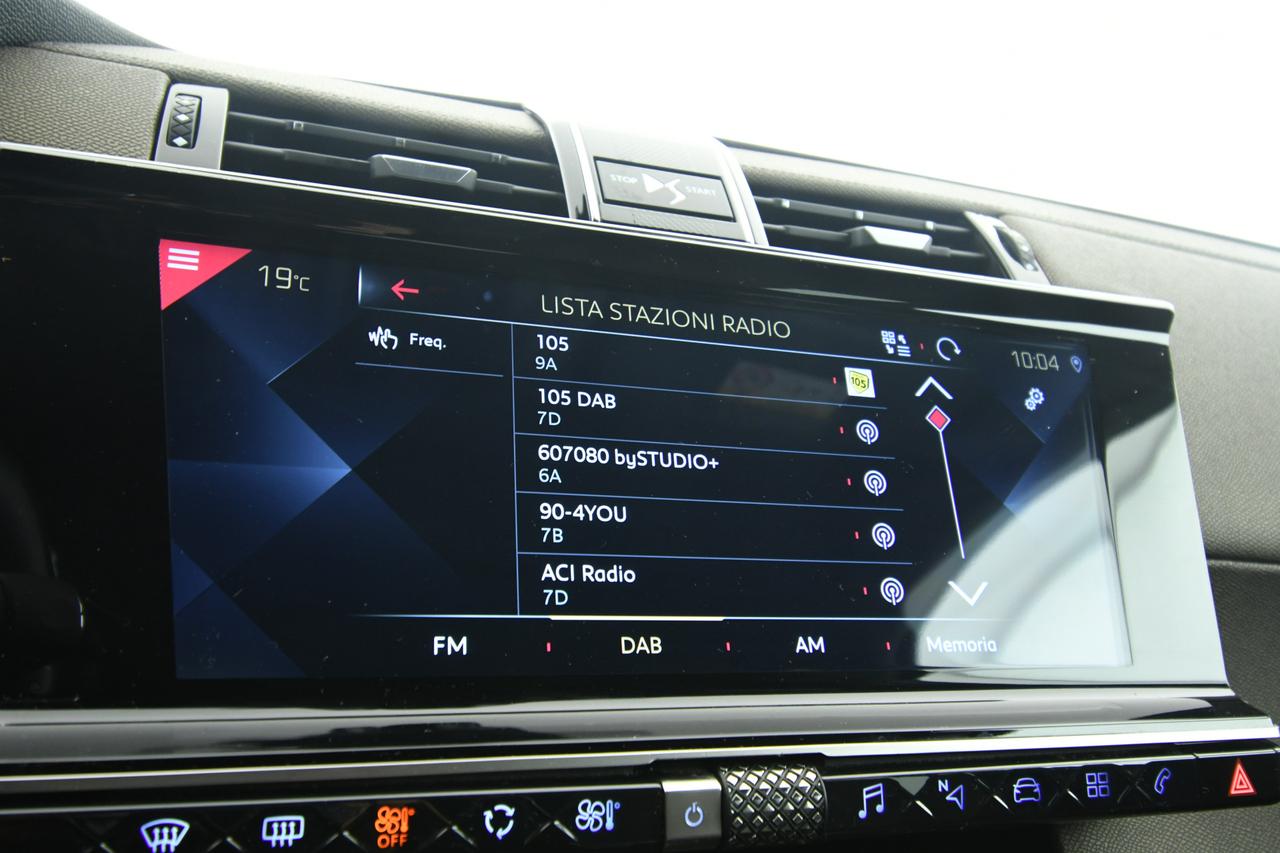 DS DS7 Crossback 2.0 bluehdi Business 180cv auto APP CONNECT+C18''