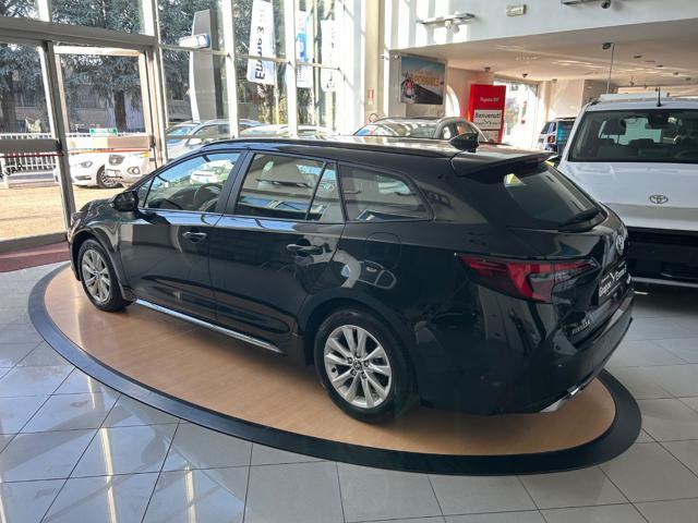 TOYOTA Corolla ACTIVE1.8 HYBRID TOURING SPORTS