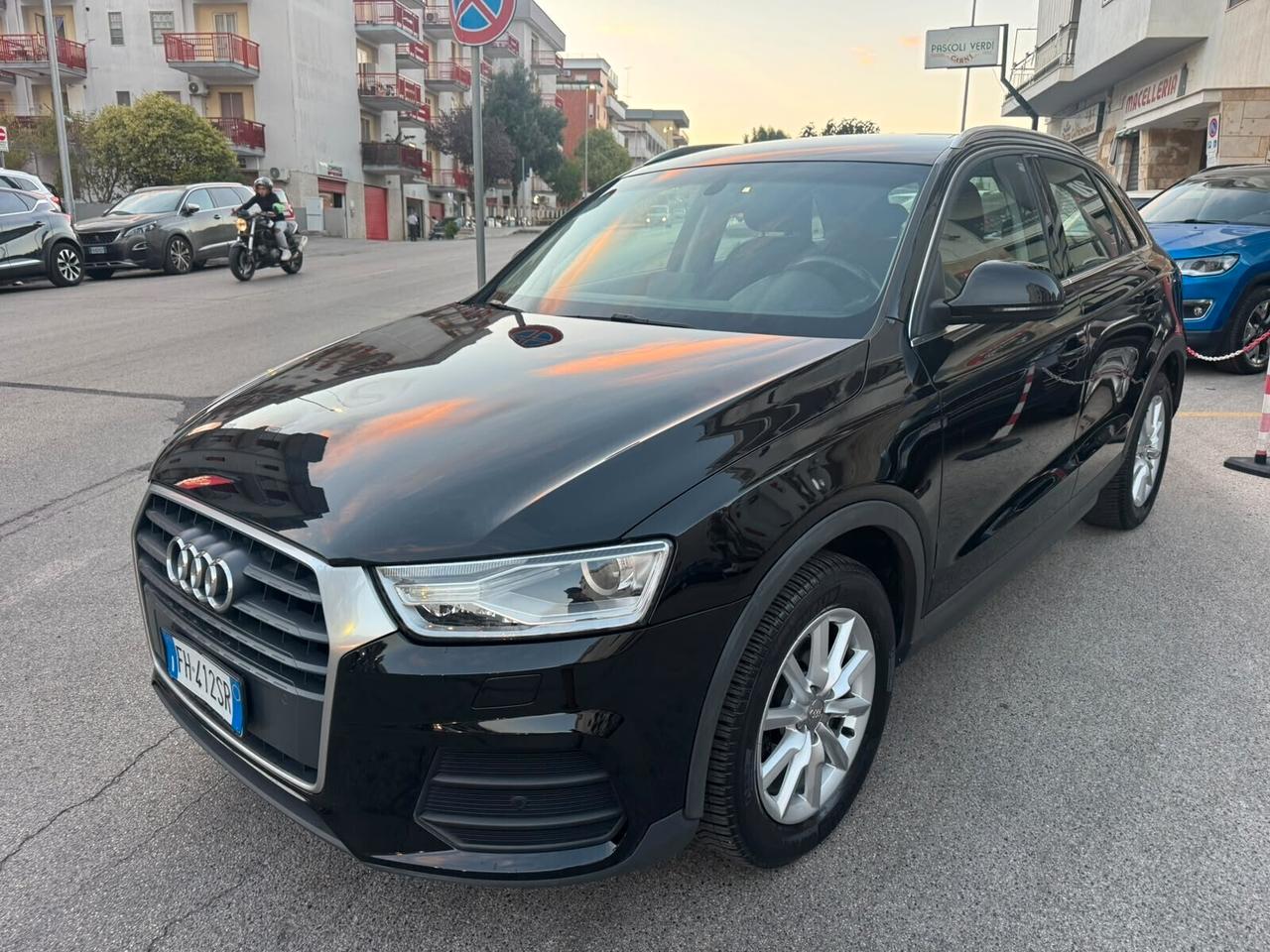 Audi Q3 2.0 TDI 150 CV Design * Navi * Full Led * Garantita 12 Mesi