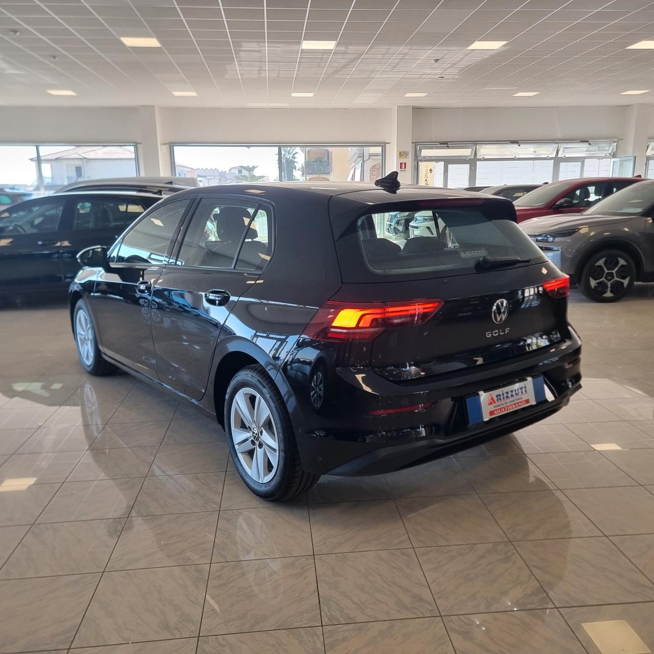 VOLKSWAGEN GOLF 8 LIFE 2.0 TDI 115cv Euro 6E