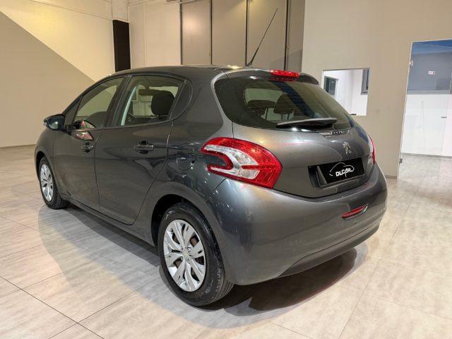 PEUGEOT 208 1.4 8V HDi 68CV 5P. Allure