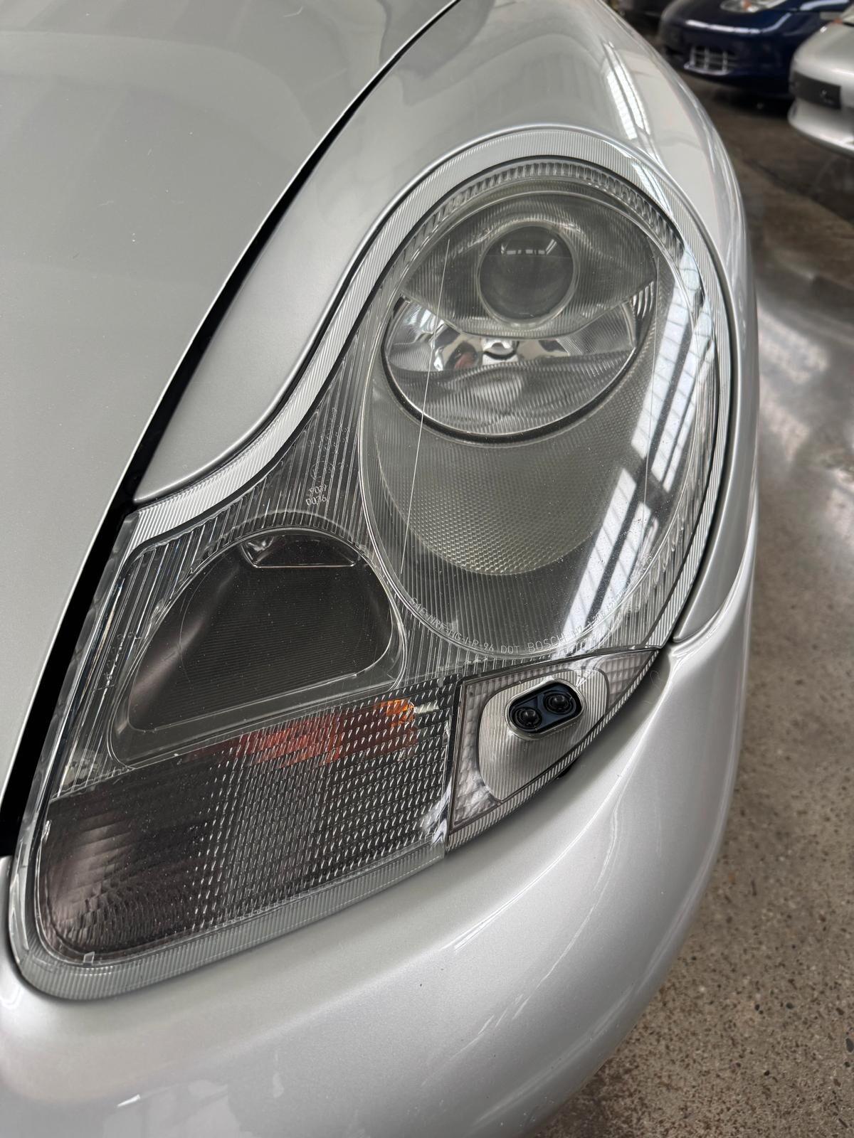 Porsche Boxster 2.5i 24V cat