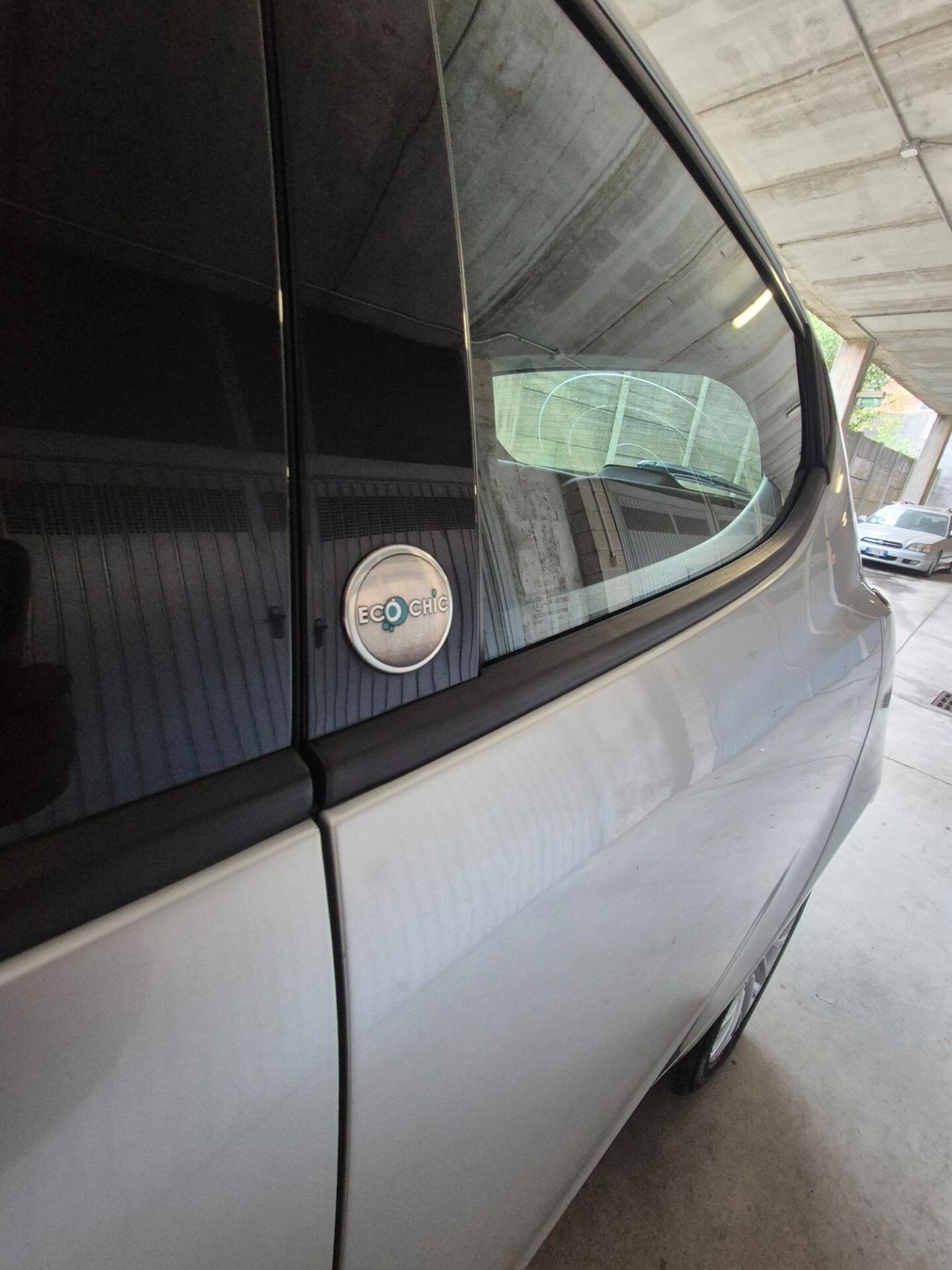 YPSILON BENZINA/METANO ECOCHIC GOLD