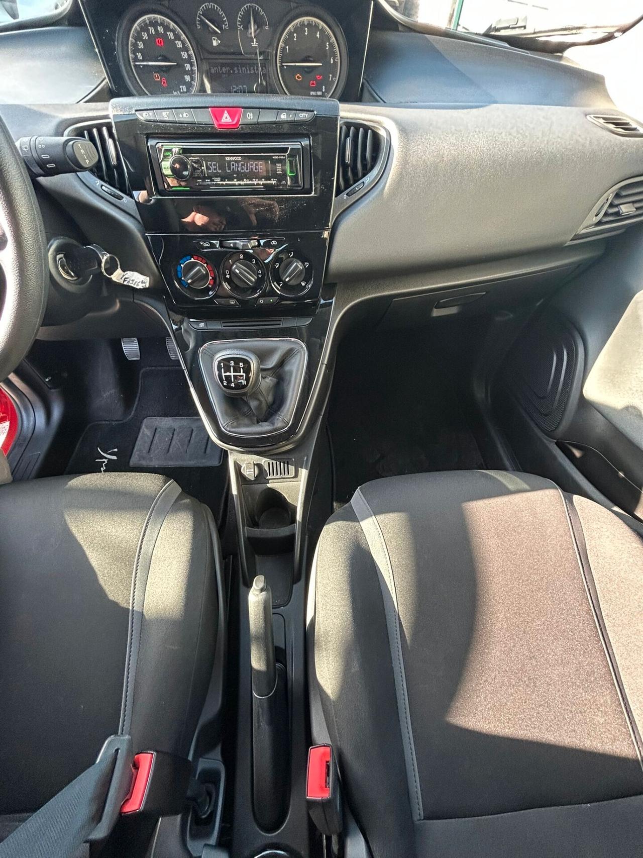 Lancia Ypsilon 1.2 69 CV 5 porte Gold ANNO 2017