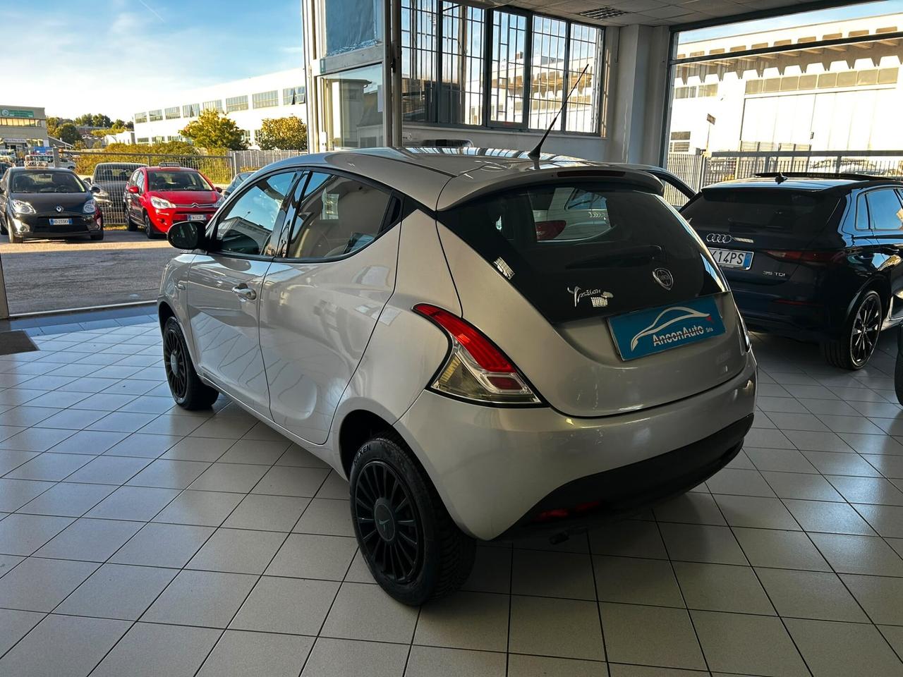 Lancia Ypsilon 0.9 TwinAir Metano 2015