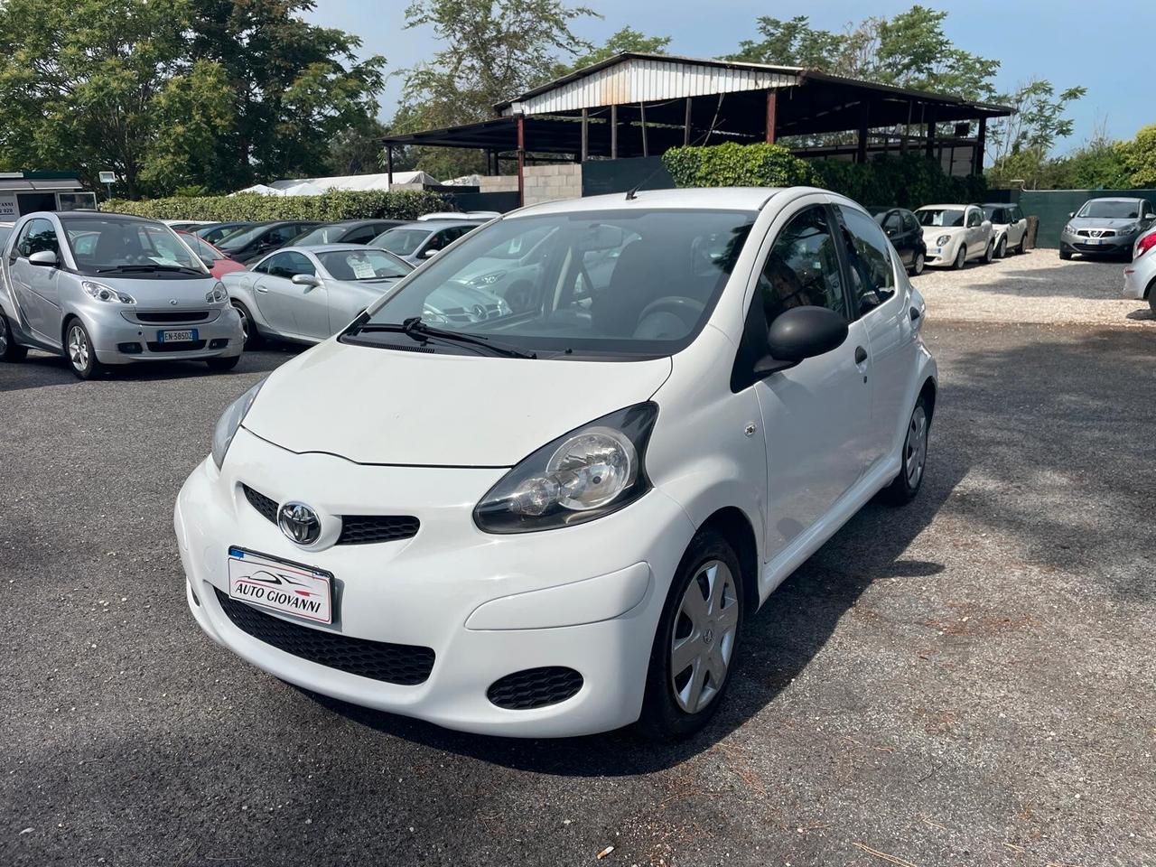 Toyota Aygo 1.0 12V VVT-i 5 porte Now Connect