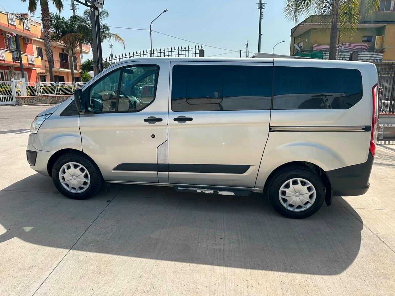 Ford Tourneo Custom 2.0 TDCi 130CV 9 POSTI