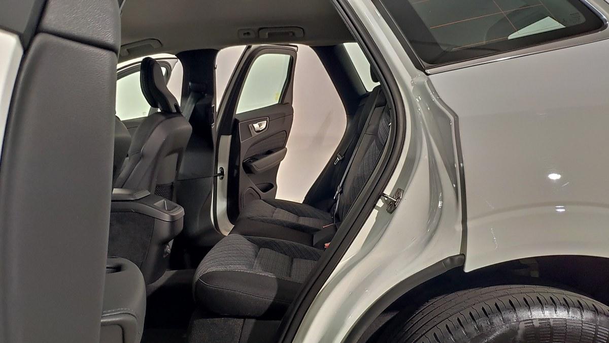 VOLVO Xc60 B4 Mild Hybrid (D) Awd Geartronic Momentum Pro