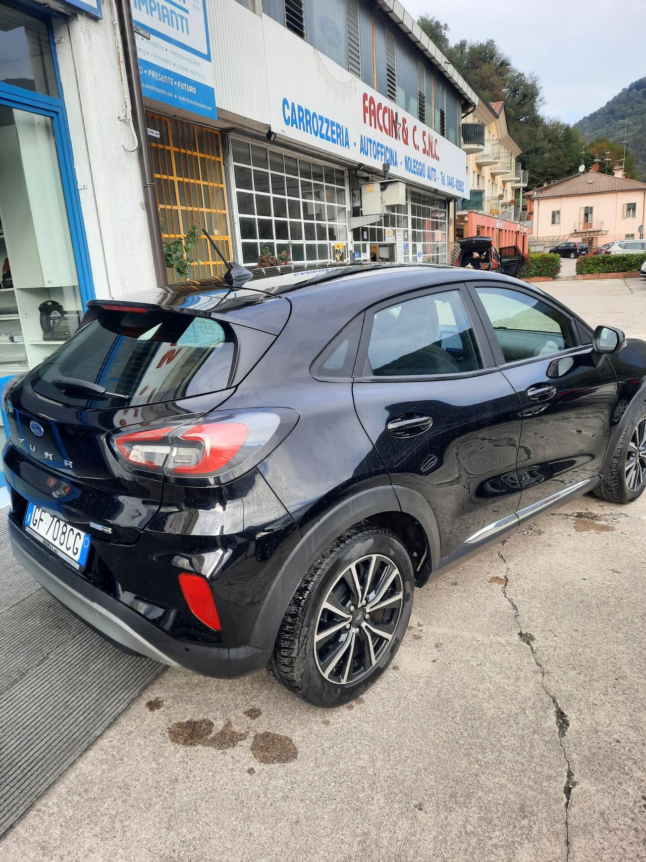 Ford Puma 1.0 EcoBoost Hybrid 125 CV S&S Titanium
