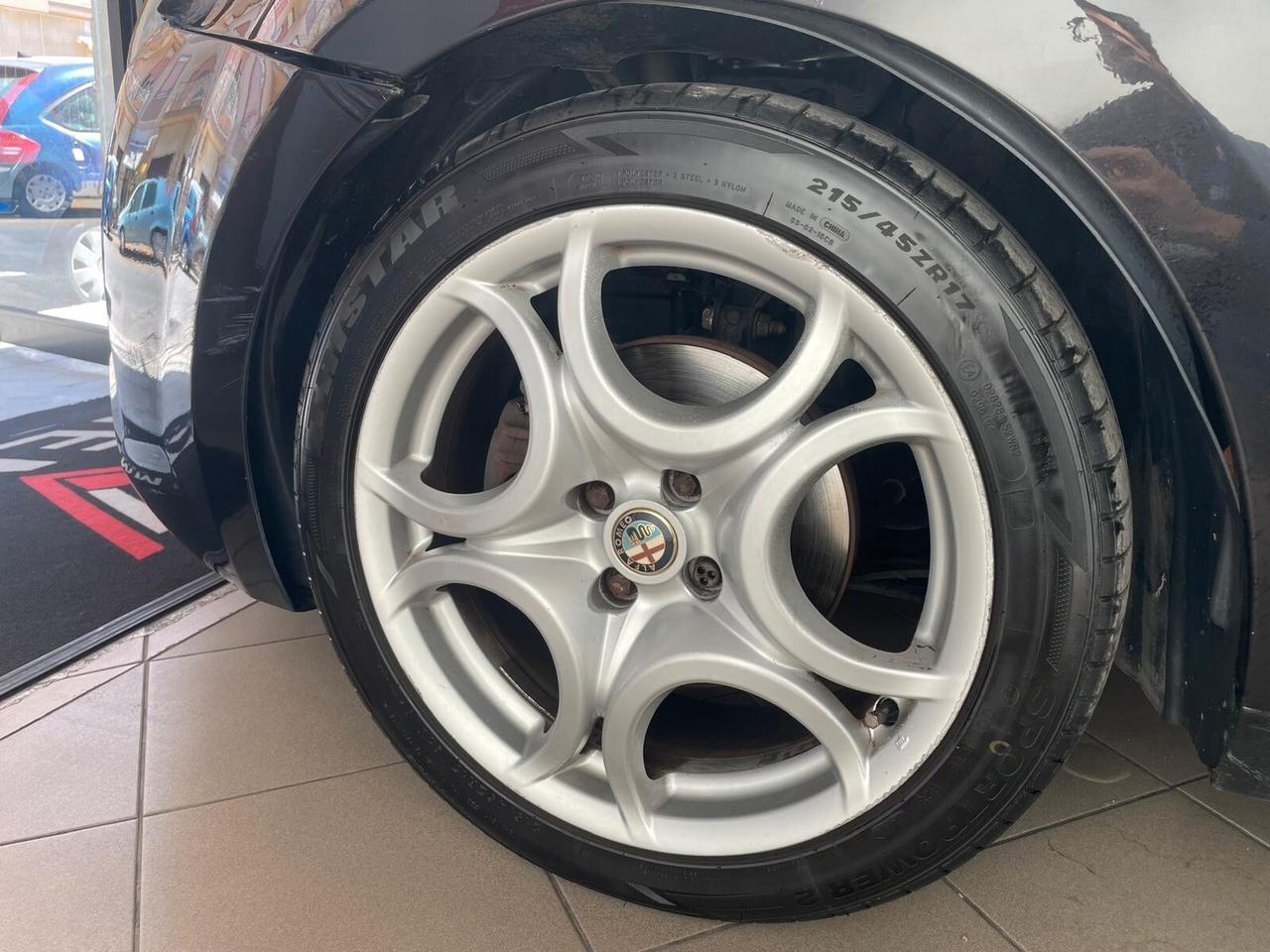 Alfa Romeo MiTo 1.3 JTDm-2 95 CV S&S Distinctive Sport Pack