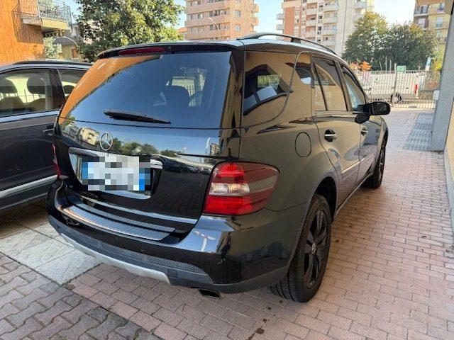 MERCEDES-BENZ ML 320 CDI Sport