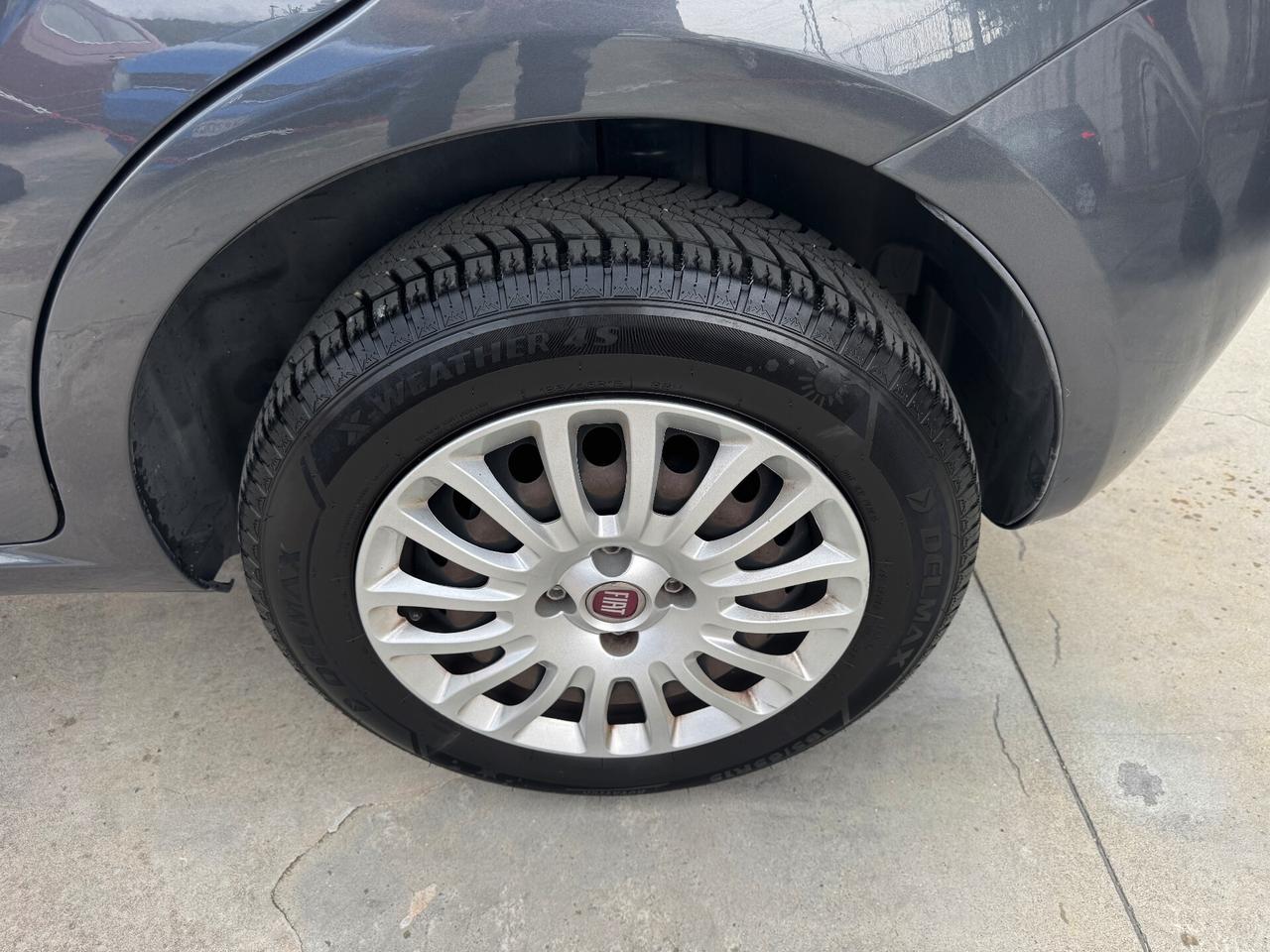 Fiat Punto 1.4 NATURAL POWER/CAR PLAY