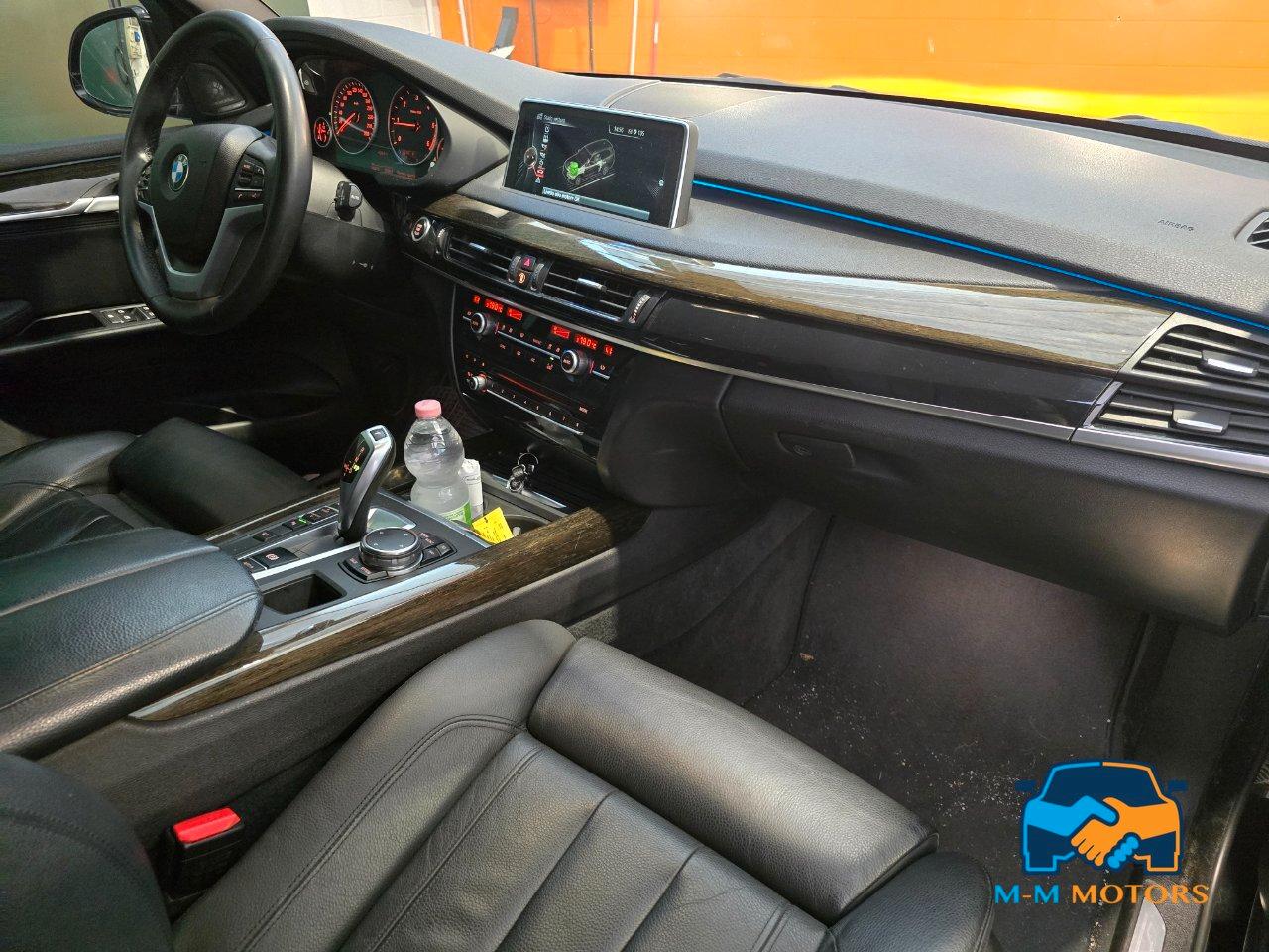 BMW X5 xdrive25d Luxury 218cv auto 7 POSTI