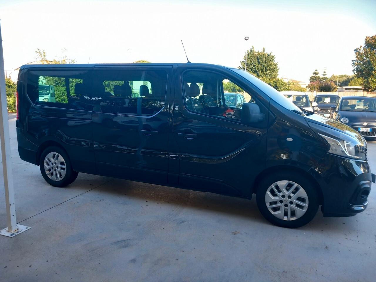 Renault Trafic 1.6 dCi 125CV S&S Intens 9 posti MOTORE SOSTITUITO CON KM 156000
