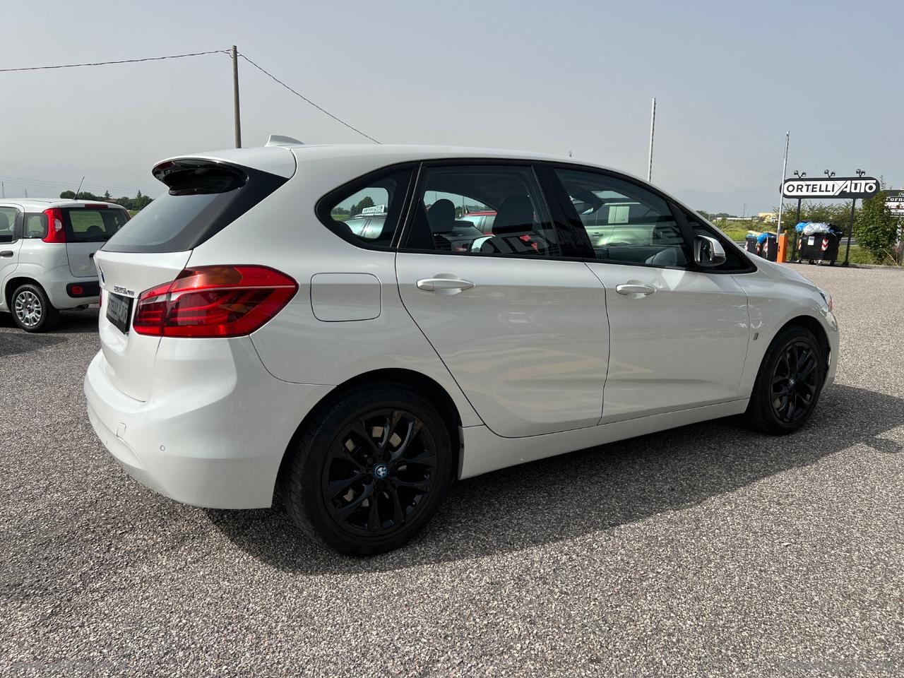 BMW 225xe Active Tourer iPerf.Advantage aut.