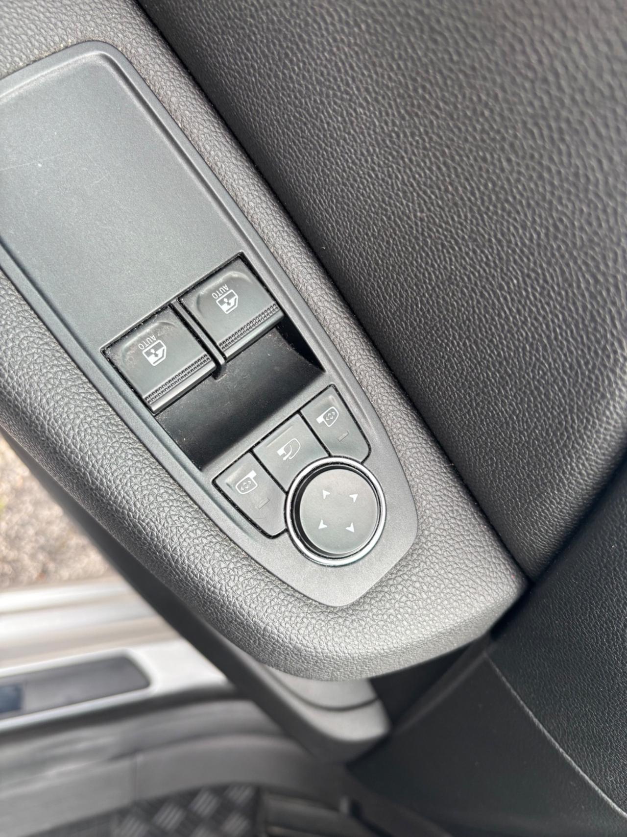 Renault Clio SCe 75 CV 5 porte Zen LED/CARPLAY