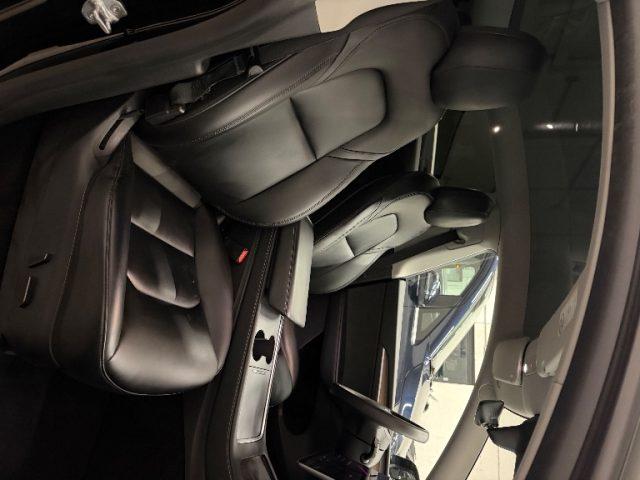 TESLA Model Y DUAL MOTOR///Long Range///AWD///