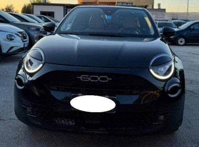 FIAT 600 Hybrid 100 CV DCT MHEV La Prima