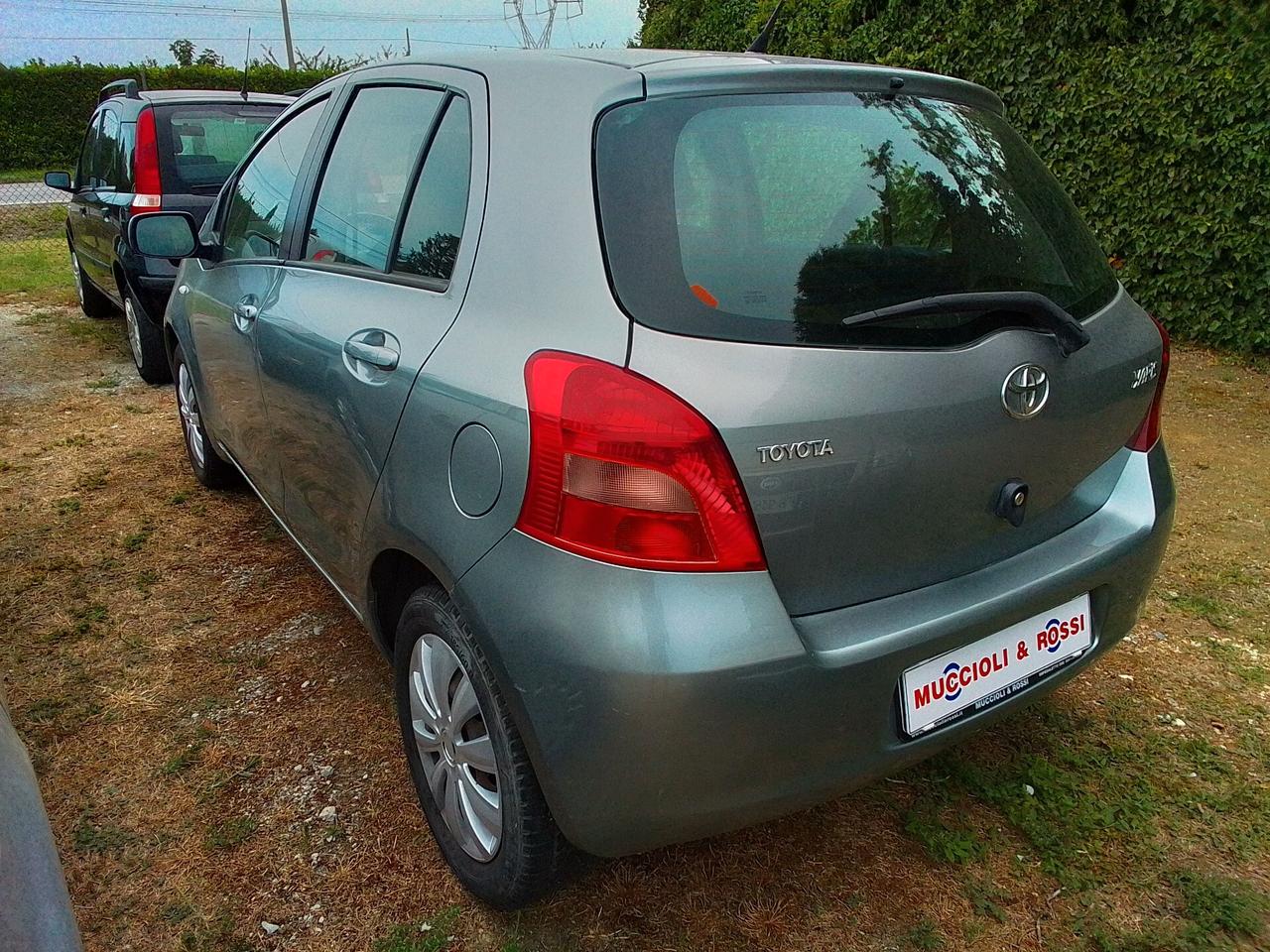 Toyota Yaris 1.0 BENZ 69cv