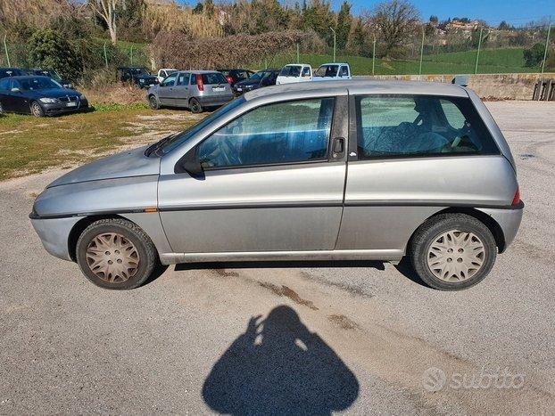 Lancia Y 1.2i cat Elefantino Blu