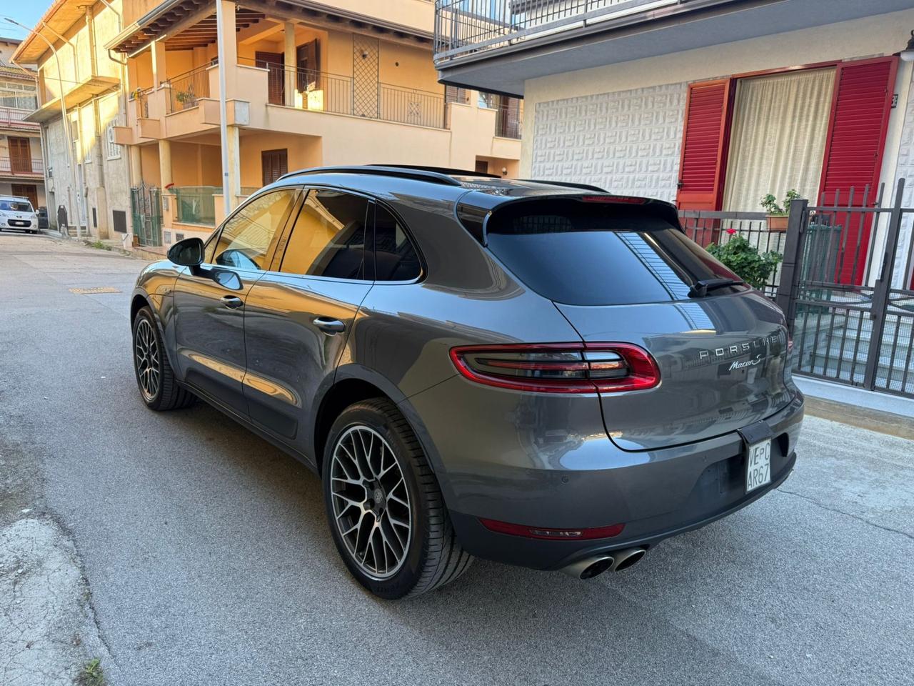 Porsche Macan 3.0 S tetto panoramico e gancio traino