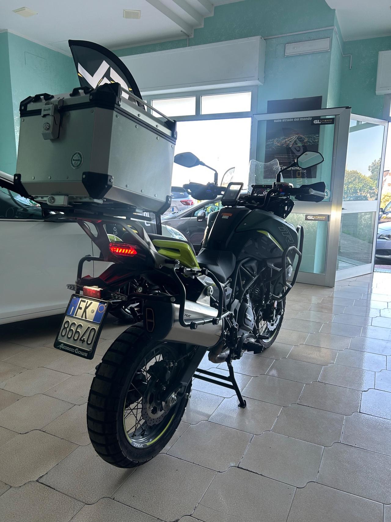Benelli TRK 702 X