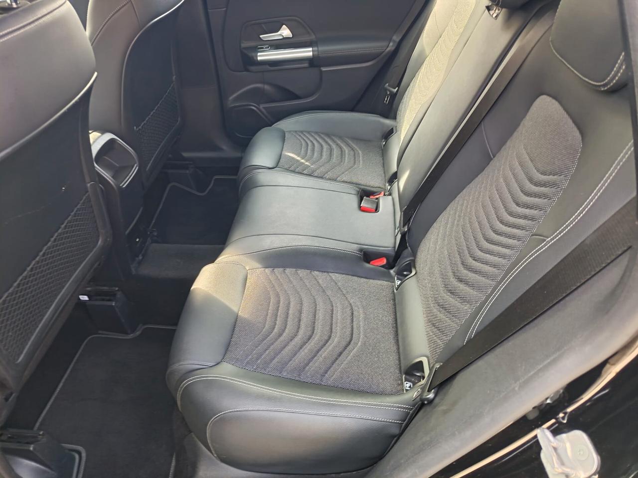 Mercedes-benz B 180 d Automatic AMG Line Premium Plus