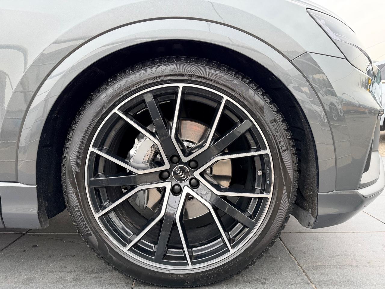 Audi Q8 45 TDI quattro 231cv s line no tasse