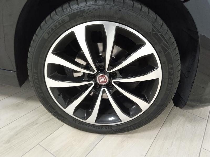FIAT Tipo (2015-->) 1.6 Mjt S&S SW Lounge