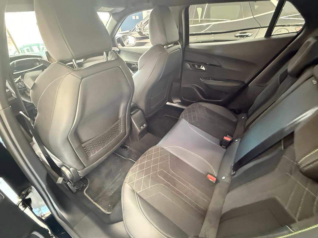 Peugeot 2008 PEUGEOUT 2008 1.5 bluehdi GT Pack s&s 130cv eat8 FINANZIABILE