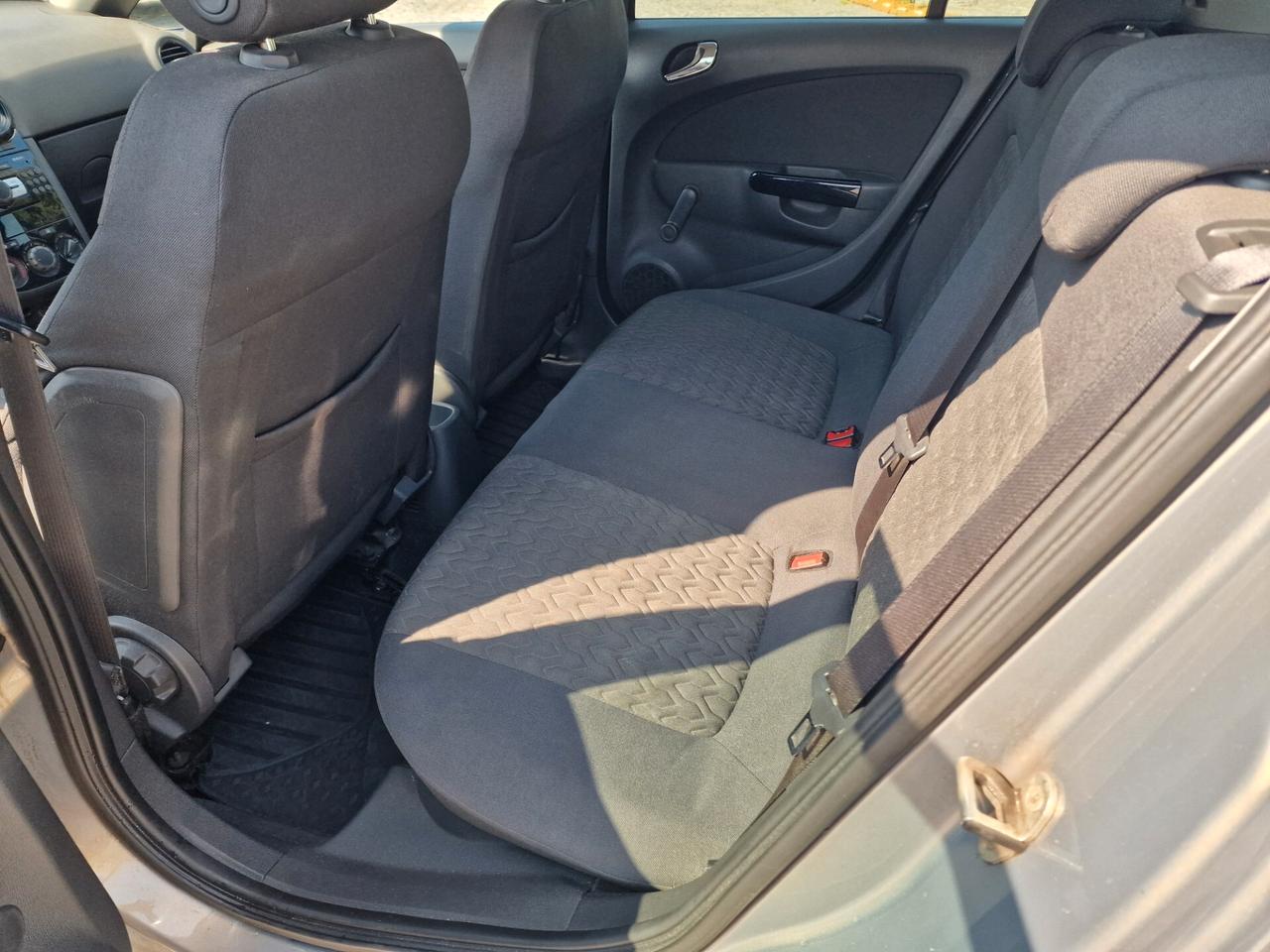 Opel Corsa 1.2 85CV 5 porte GPL-TECH Edition