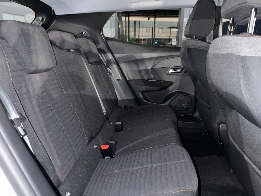 Peugeot 2008 1.2 puretech Active Pack s&s 100cv Con CARPLAY