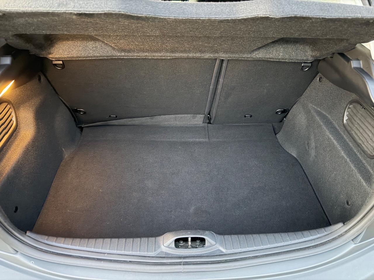 Peugeot 208 1.6 BlueHDi 100cv 5p. Allure GR. OPACO