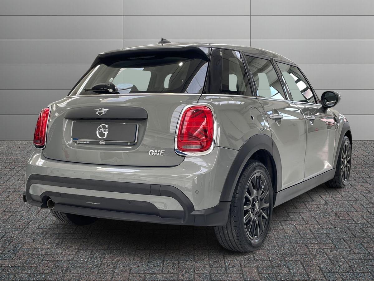 MINI Mini IV F55 2021 5p - Mini 5p 1.5 One Classic 75cv
