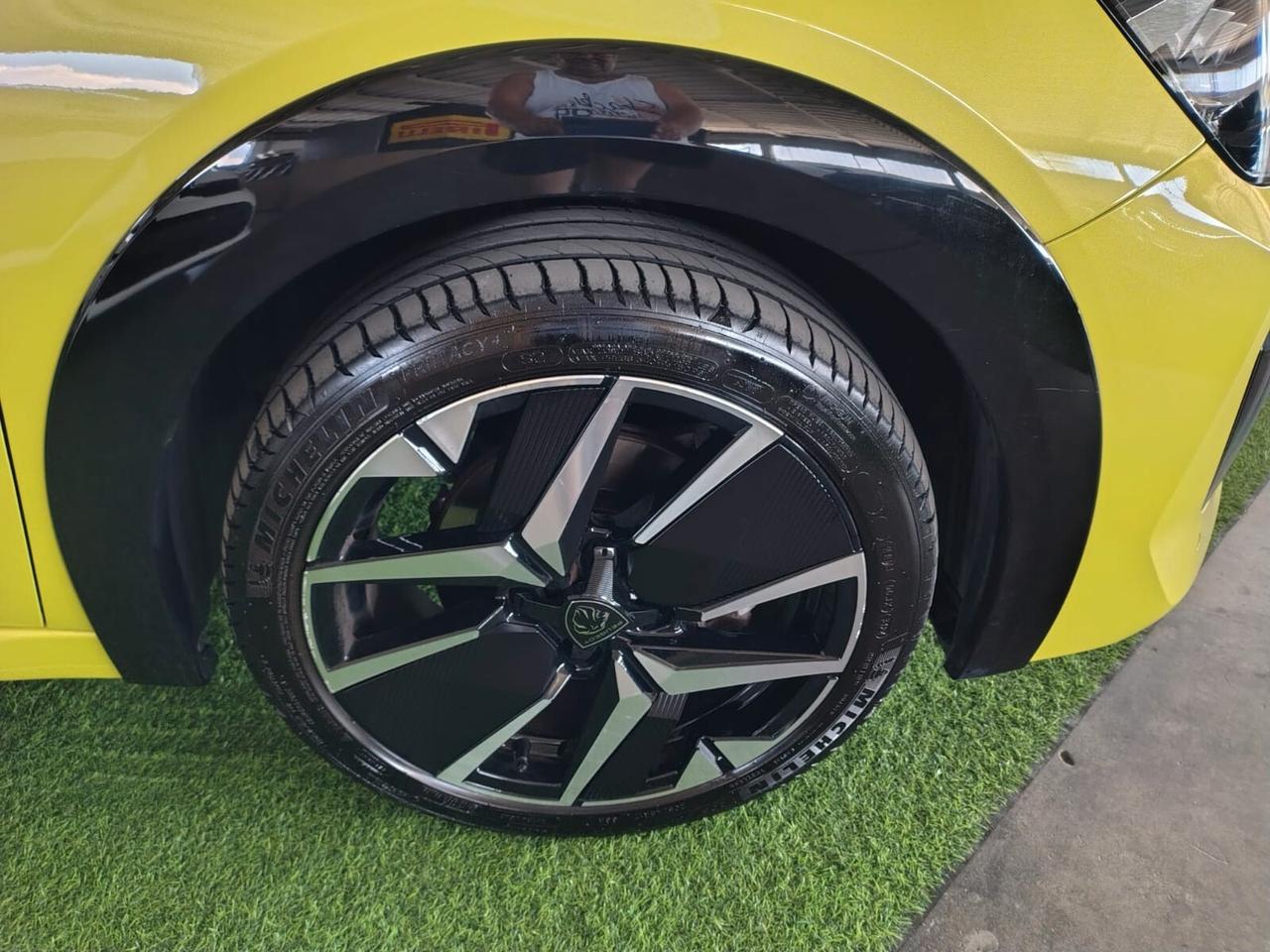 Peugeot 208 PureTech 100 Stop&Start 5 porte GT