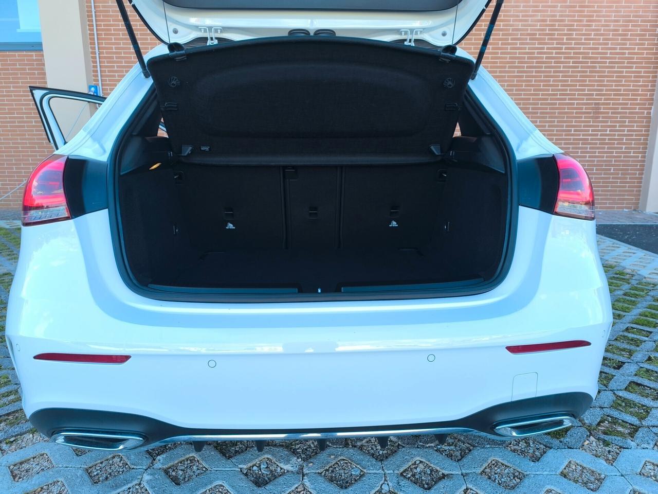 Mercedes-benz A 180 d Automatic AMG Line Premium Plus