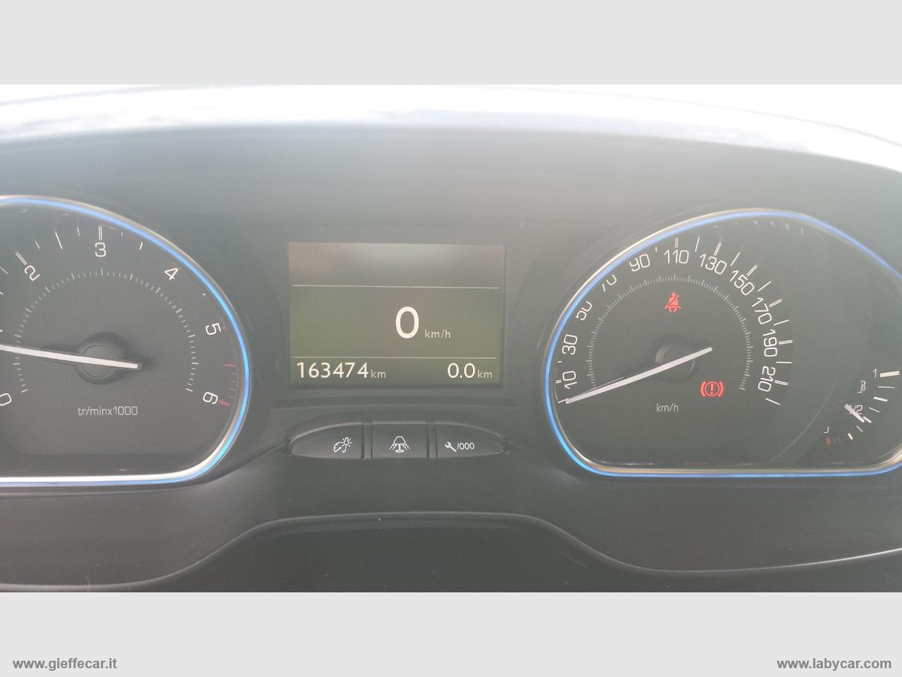 PEUGEOT 2008 BlueHDi 100 S&S Allure NAVI SAT